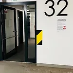 Holesovice, Garden, Garage *